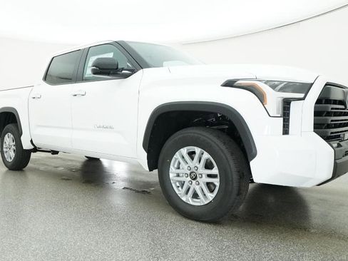 New 2026 Toyota Tundra SR5 AWD/4WD image 9