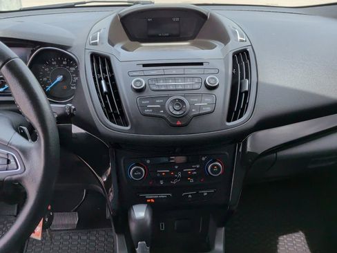 Used 2018 Ford Escape SE w/ SE Sport Appearance Package image 23