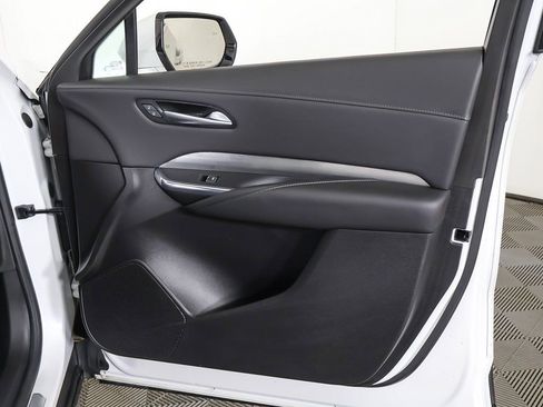 Used 2024 Cadillac XT4 Premium Luxury AWD/4WD image 23