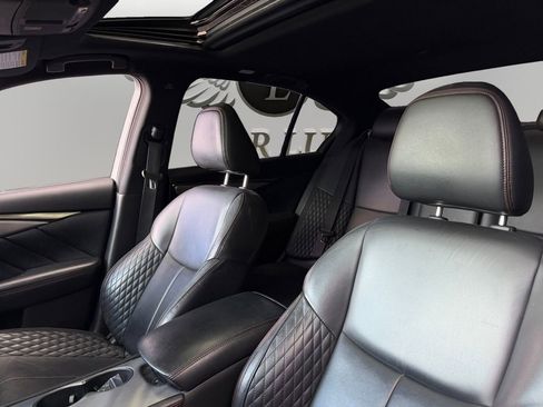 Used 2019 INFINITI Q50 Red Sport 400 w/ Sensory Package RWD image 9