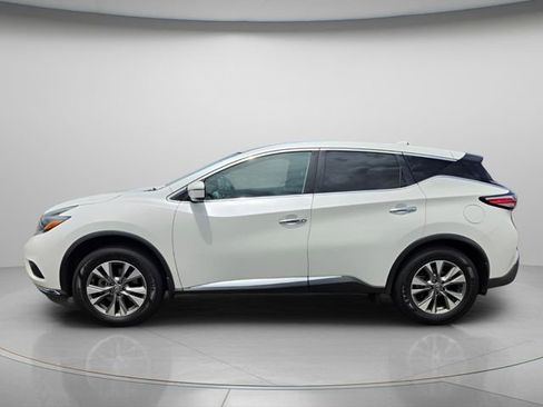 Used 2018 Nissan Murano S FWD image 3