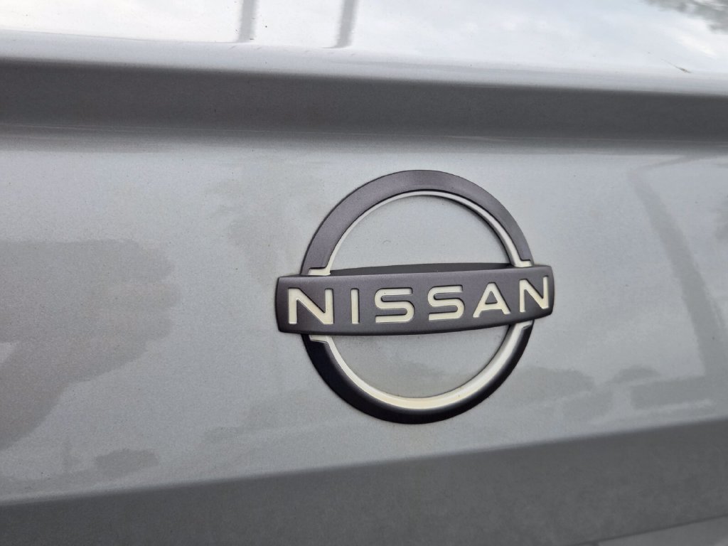 Used 2024 Nissan Altima 2.5 SV FWD image 9
