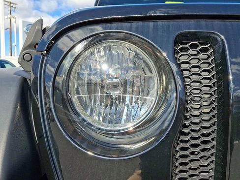 Used 2022 Jeep Wrangler Unlimited Sport S image 9