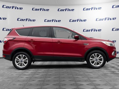 Used 2017 Ford Escape SE w/ SE Cold Weather Package image 7