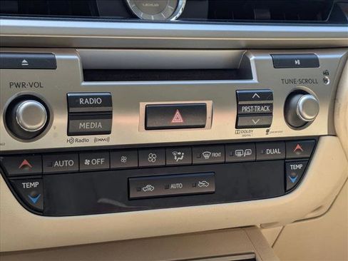 Used 2014 Lexus ES 350 w/ Premium Package FWD image 10