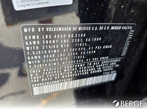 Used 2024 Volkswagen Taos SE AWD/4WD image 33