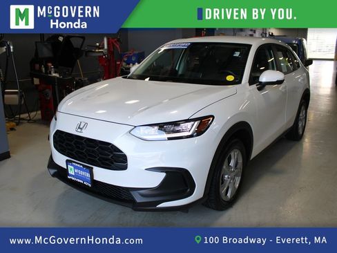 Used 2023 Honda HR-V LX image 1