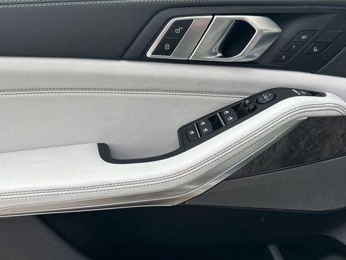 New 2026 BMW X5 xDrive50e w/ Climate Comfort Package image 10