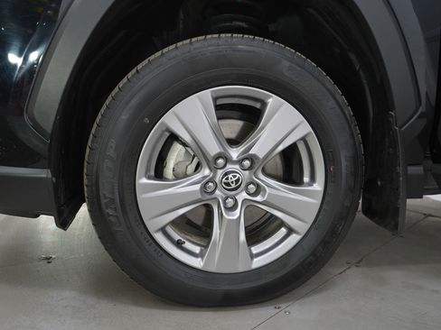 Used 2025 Toyota RAV4 LE image 28