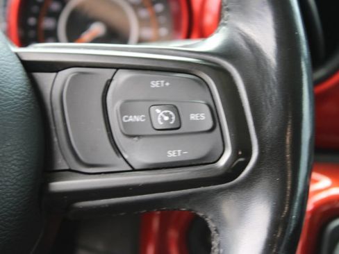 Used 2021 Jeep Gladiator Sport AWD/4WD image 23