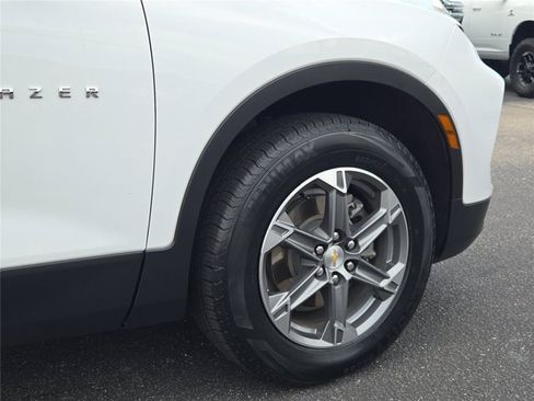 Used 2023 Chevrolet Blazer LT FWD image 16