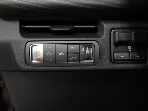 New 2025 GMC Sierra EV Denali image 31