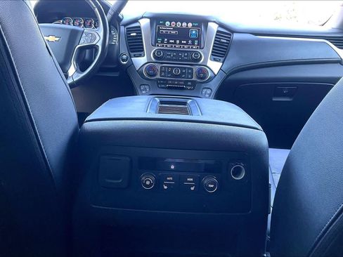 Used 2017 Chevrolet Tahoe Premier AWD/4WD image 34