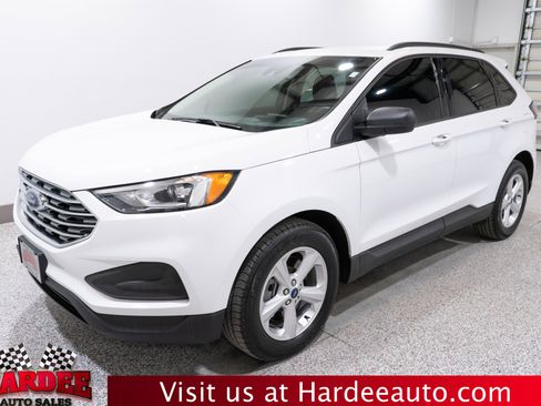 Used 2021 Ford Edge SE image 2