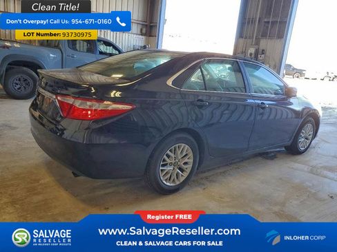 Used 2017 Toyota Camry image 4