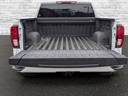 Used 2021 GMC Sierra 1500 Elevation image 12