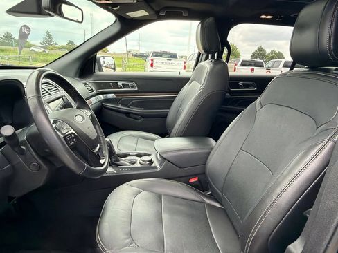 Used 2018 Ford Explorer Limited w/ Equipment Group 301A AWD/4WD image 20