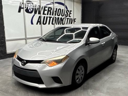 Used 2015 Toyota Corolla L FWD image 3