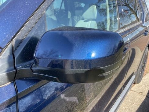 New 2025 Honda Pilot Touring image 5