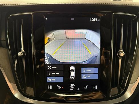 Used 2020 Volvo S60 T6 Inscription image 13