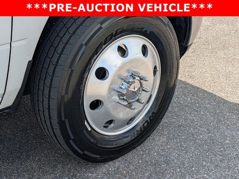 Used 2016 RAM 3500 Tradesman w/ Chrome Appearance Group RWD image 12