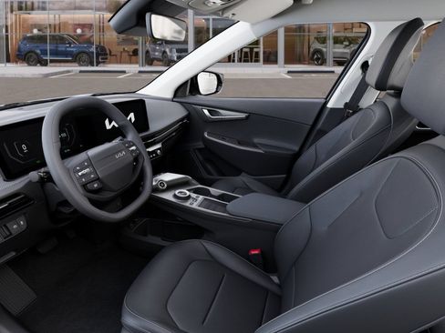 New 2026 Kia EV6 Wind RWD image 17