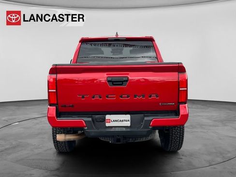 Used 2025 Toyota Tacoma TRD Off-Road AWD/4WD image 6