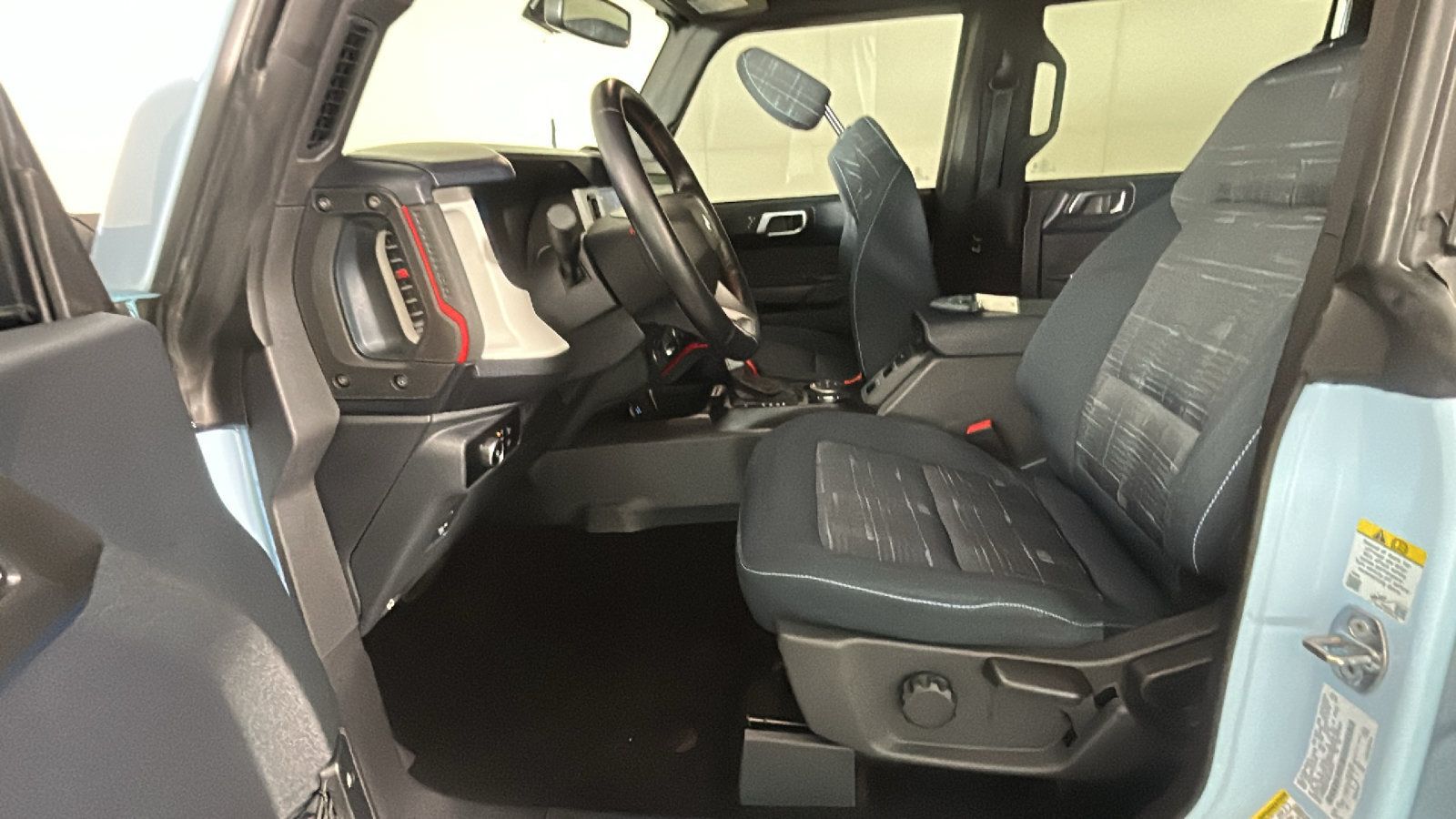 Used 2024 Ford Bronco Heritage Edition AWD/4WD image 13