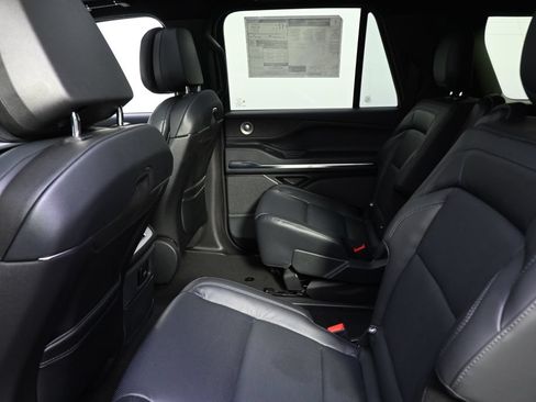 New 2026 Lincoln Navigator L Reserve w/ Jet Appearance Package AWD/4WD image 21