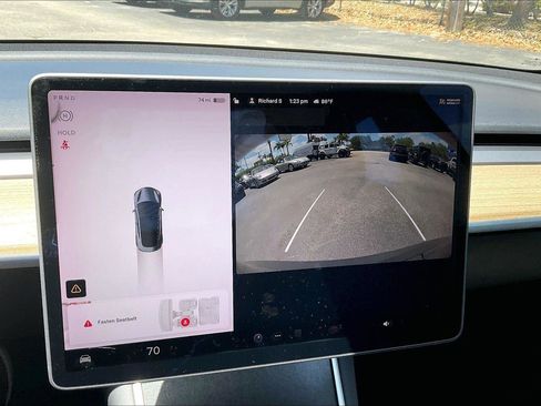 Used 2018 Tesla Model 3 Long Range image 14