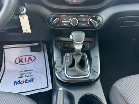 Used 2022 Kia Soul LX w/ Technology Package FWD image 14
