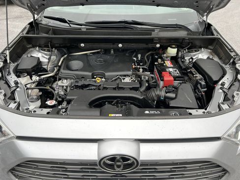 Used 2019 Toyota RAV4 Limited image 28