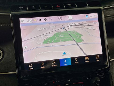 Used 2022 Jeep Grand Cherokee L Limited image 2