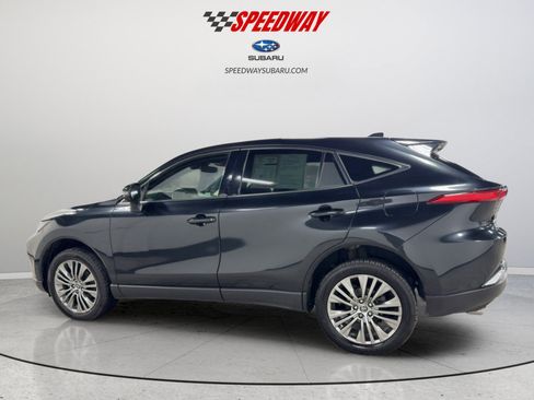 Used 2022 Toyota Venza Limited w/ Advanced Technology Package image 7