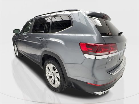 Used 2023 Volkswagen Atlas SE w/ Panoramic Sunroof Package image 10