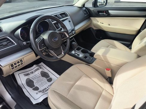 Used 2019 Subaru Outback 2.5i Premium w/ Popular Package #2 image 13