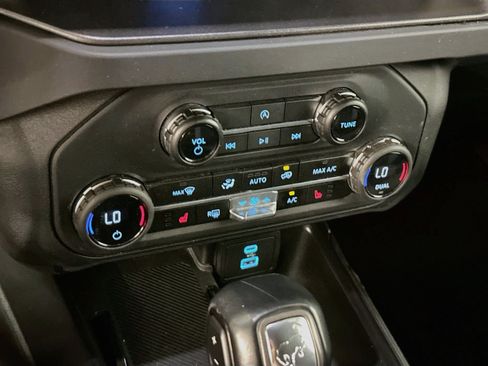 Used 2025 Ford Bronco Big Bend AWD/4WD image 24