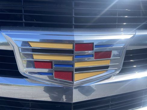 Certified 2020 Cadillac Escalade Premium Luxury AWD/4WD image 40