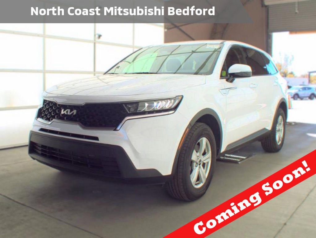 Used 2023 Kia Sorento LX AWD/4WD image 1