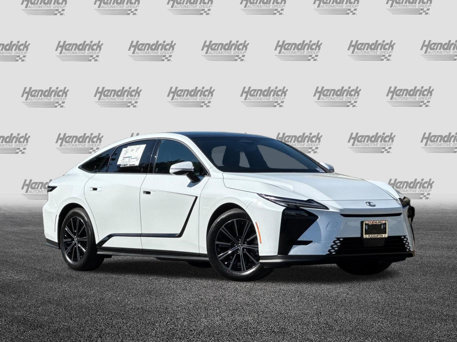 New 2026 Lexus ES 350h AWD image 2