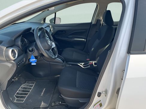 Used 2021 Nissan Versa S FWD image 8