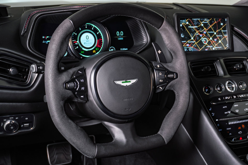 Used 2021 Aston Martin DB11 Coupe RWD image 24
