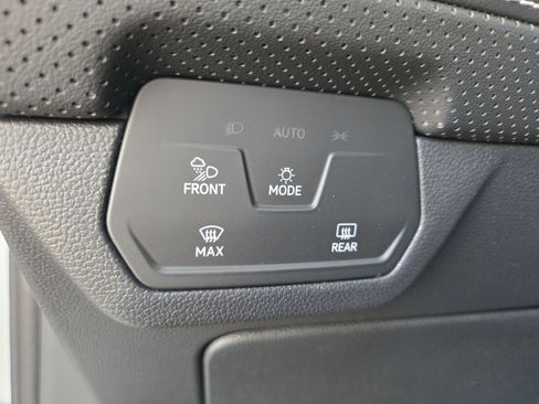 New 2026 Volkswagen Atlas SE image 15