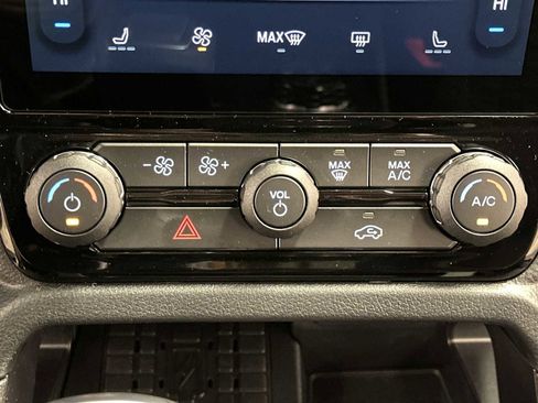 New 2025 Ford Ranger XLT image 15