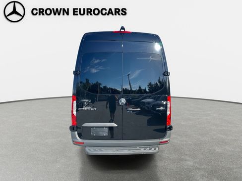Used 2025 Mercedes-Benz Sprinter 3500 image 7