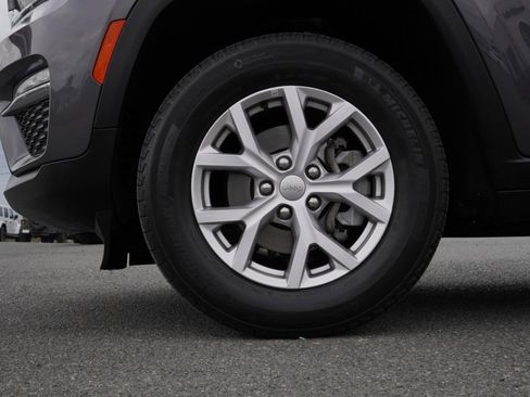 Used 2022 Jeep Grand Cherokee Limited image 10