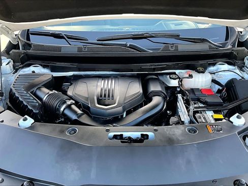 Used 2025 Buick Enclave Preferred FWD image 32