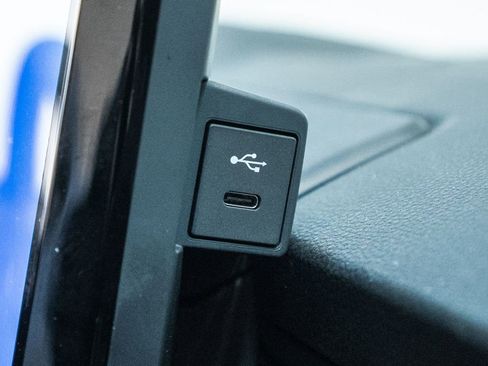 New 2026 Toyota Tacoma Limited image 27