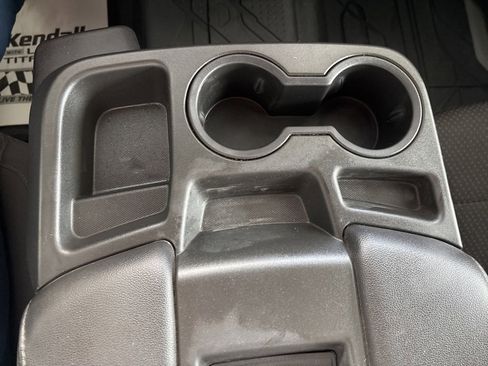 Used 2020 Chevrolet Silverado 2500 Custom w/ Custom Value Package image 18