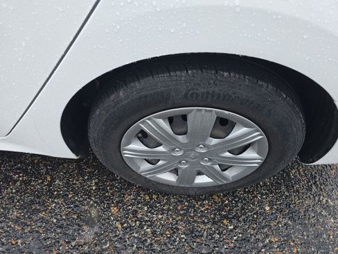 Used 2021 Kia Rio S FWD image 8